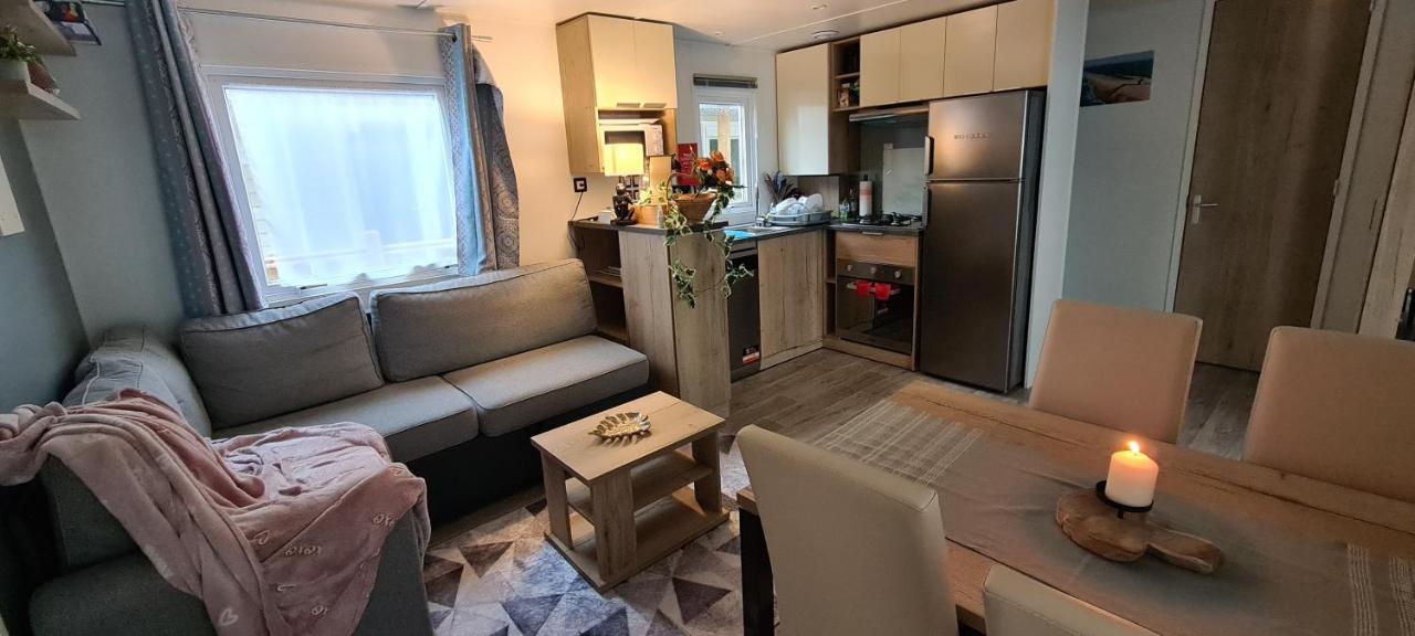 Mobilhome 2 Ch,1 Salon 40M2 De Charme Dans Camping *** Saint-Julien-en-Born Bagian luar foto