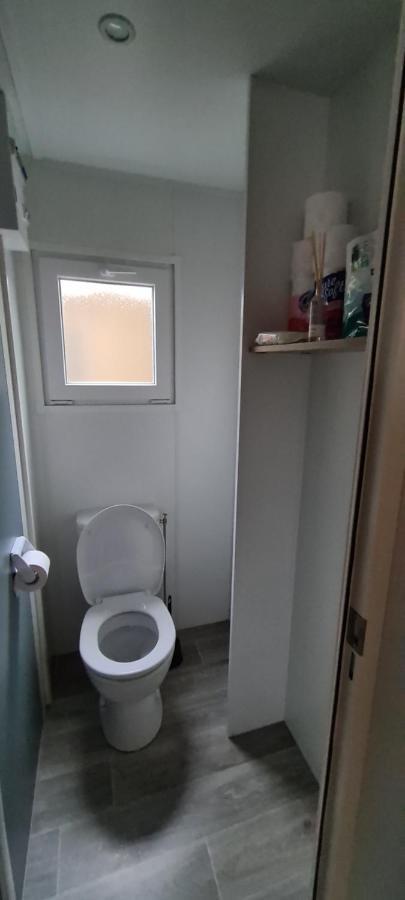 Mobilhome 2 Ch,1 Salon 40M2 De Charme Dans Camping *** Saint-Julien-en-Born Bagian luar foto